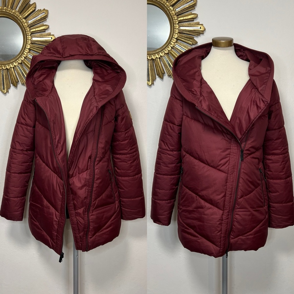 Volcom Structure Down Puffer Jacket - Picture 6 of 16